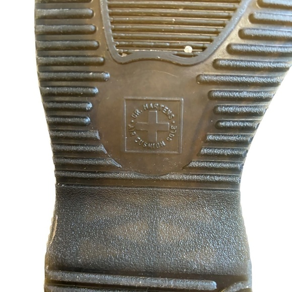 DR. Martens Flora Chelsea Croc Embossed Brown Black Boots Women’s 5 Casual Work - Picture 16 of 16